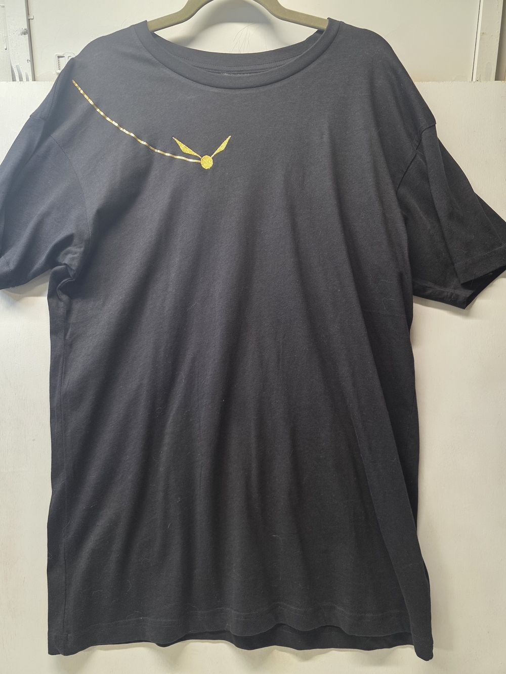 Harry Potter The Exhibition Golden Snitch Black T-Shirt Size L Wizarding World